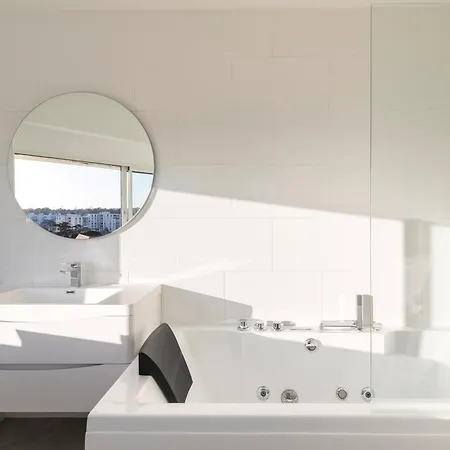 Duplex Panoramique Avec Vue Sur L'ocean Et Jaccuzi Daire *